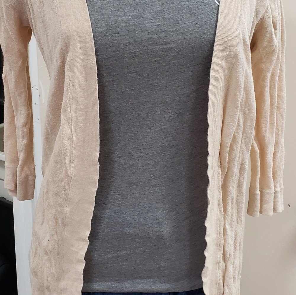 Cardigan sweater